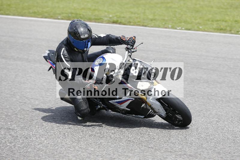 /Archiv-2024/29 12.06.2024 MOTO.CH Track Day ADR/Gruppe gelb/82